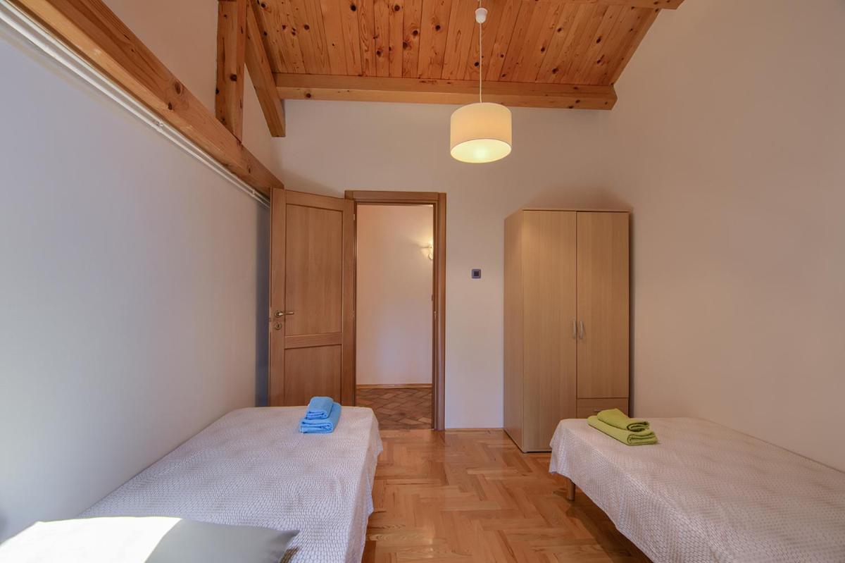 Holiday Home Kukurin Bale Exterior foto