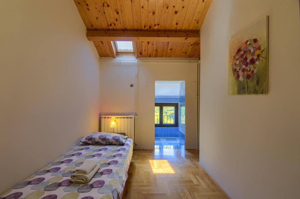 Holiday Home Kukurin Bale Exterior foto